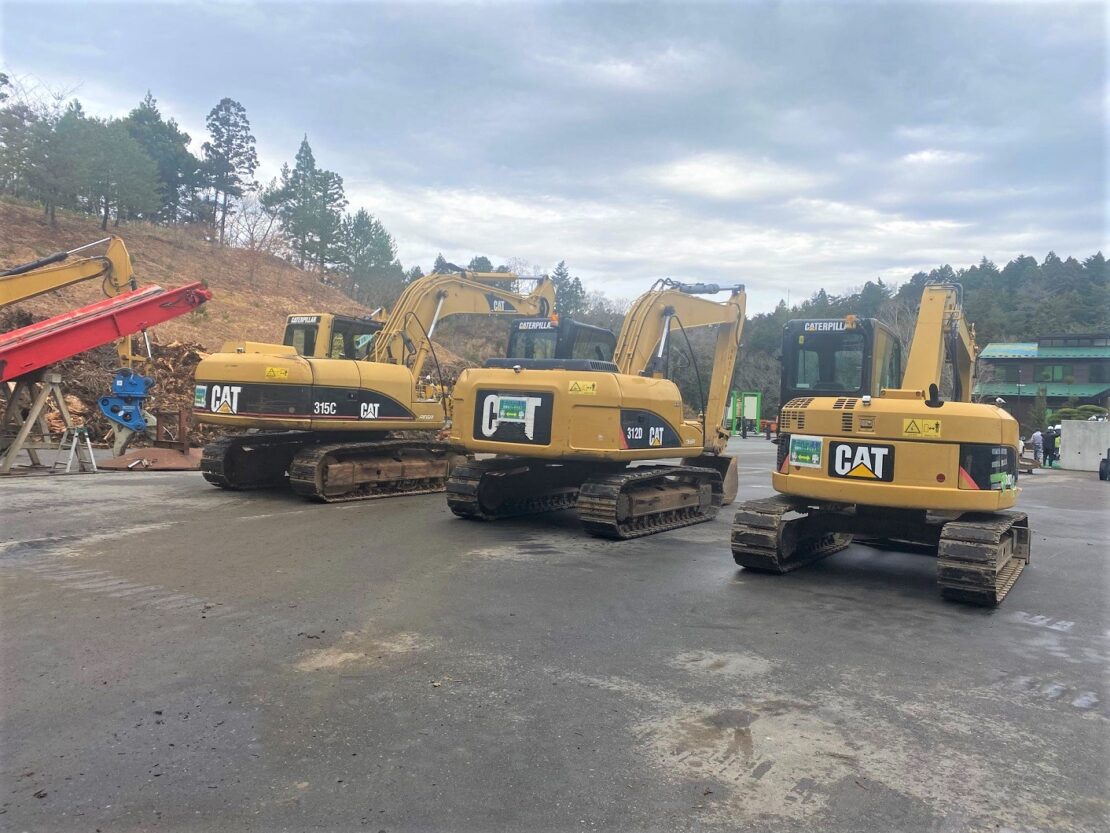 入替前の重機の後ろ