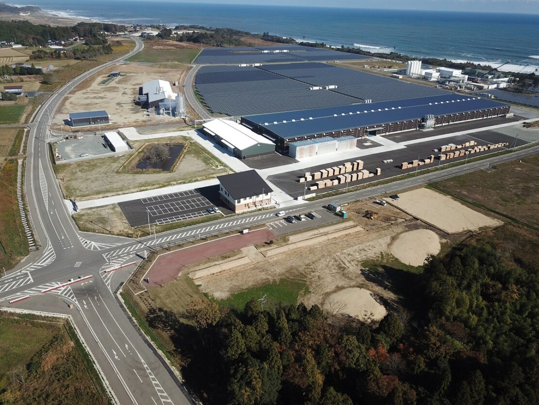 棚塩産業団地緑地公園を上空から撮影した写真3