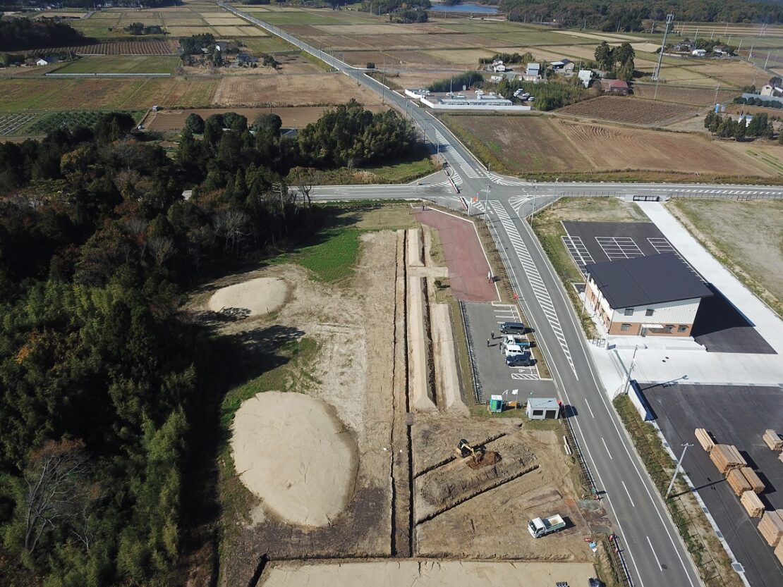 棚塩産業団地緑地公園を上空から撮影した写真2