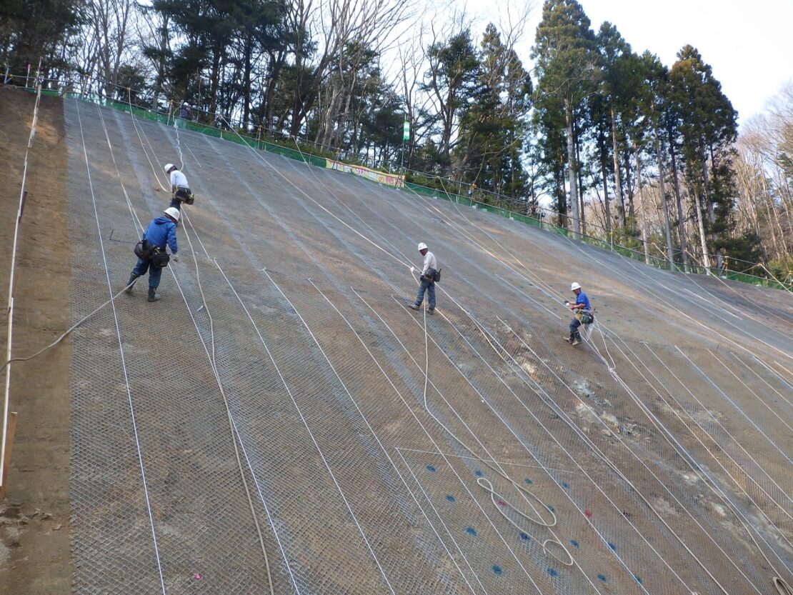 法枠割り付け作業